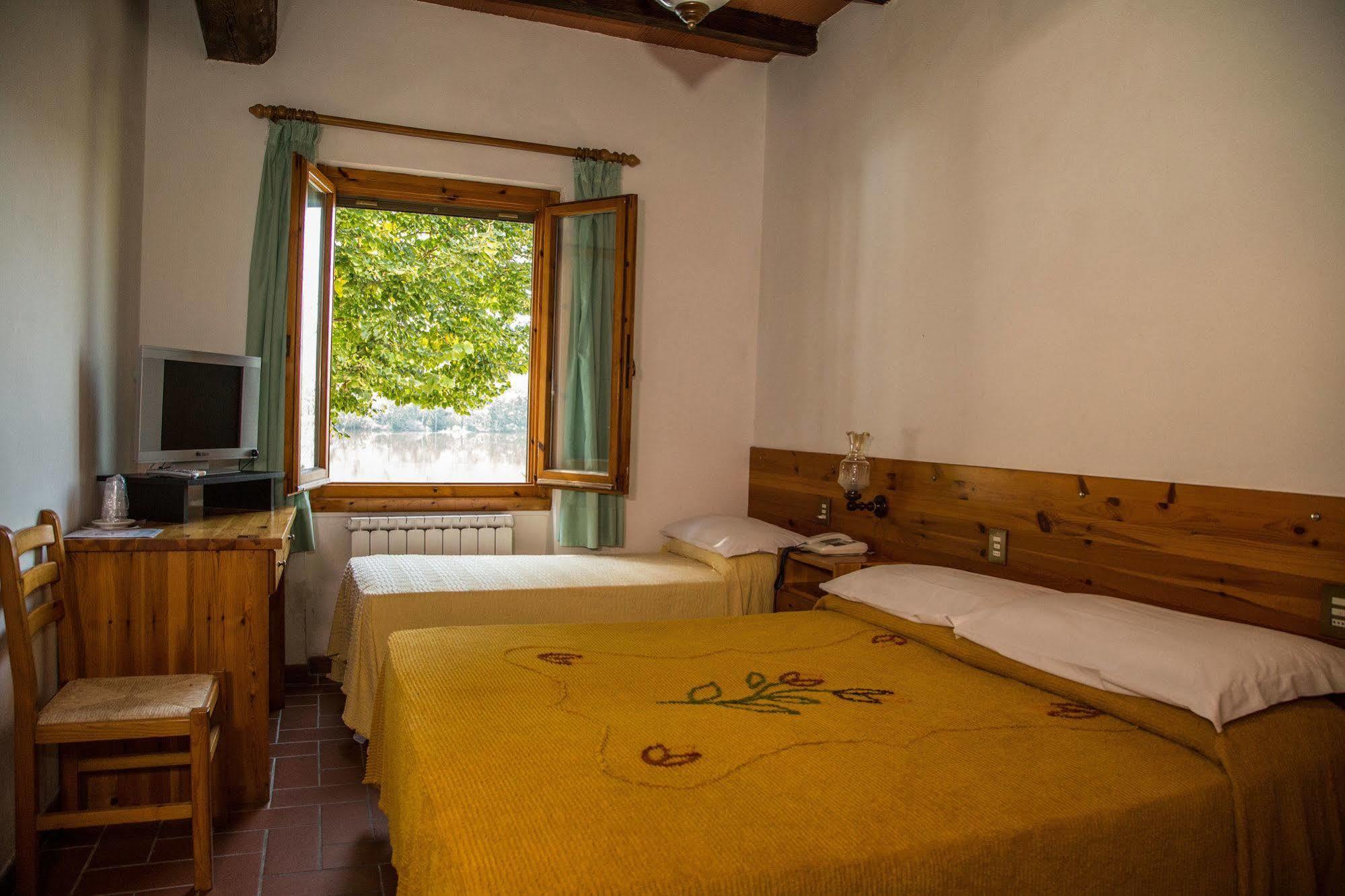 Hotel Del Lago Cavriglia Luaran gambar