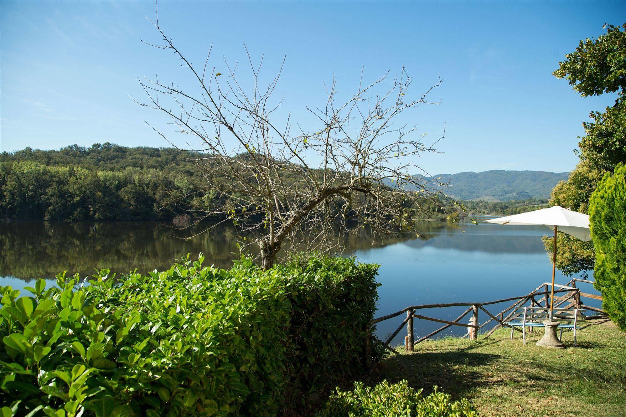 Hotel Del Lago Cavriglia Luaran gambar